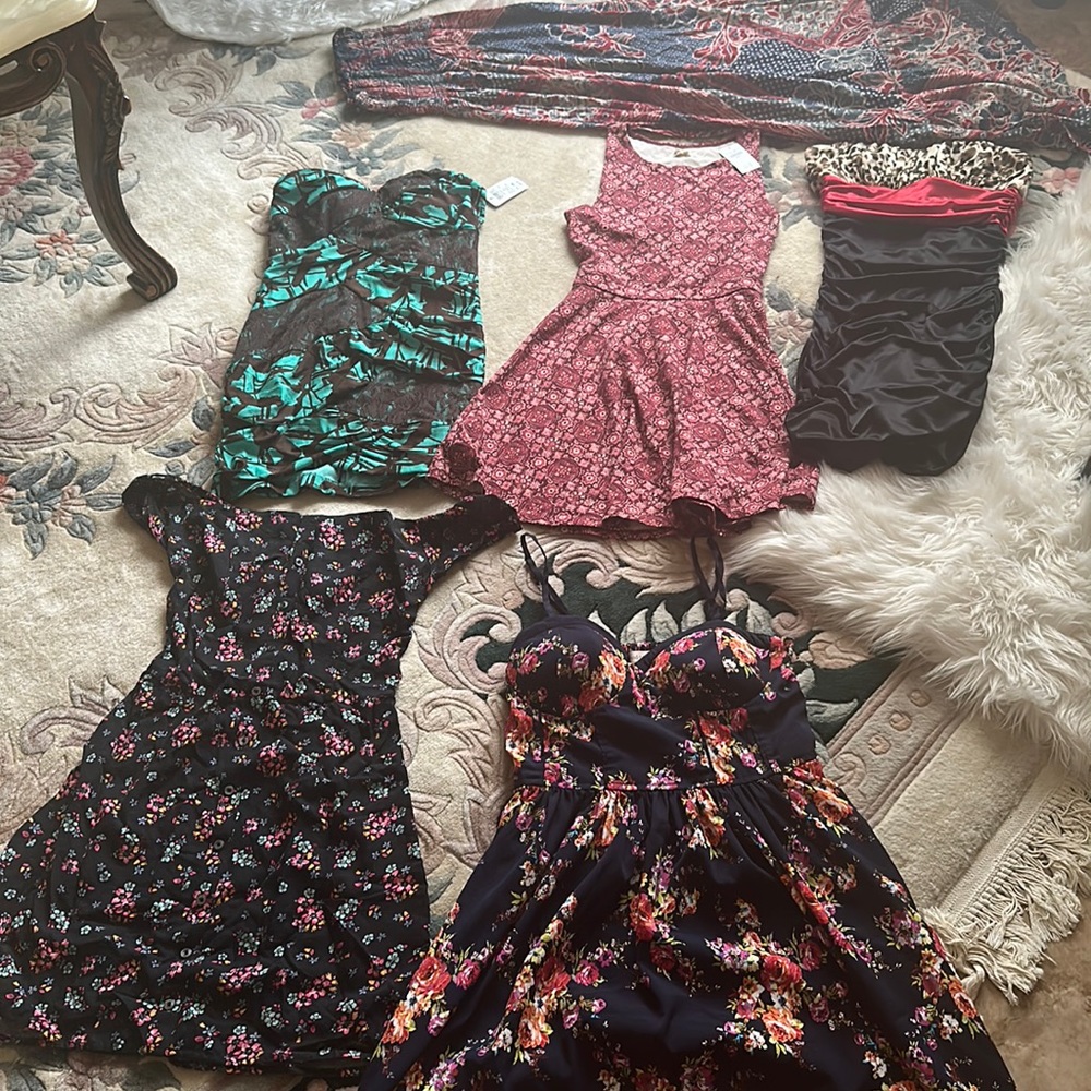 Bundle of 6 dresses